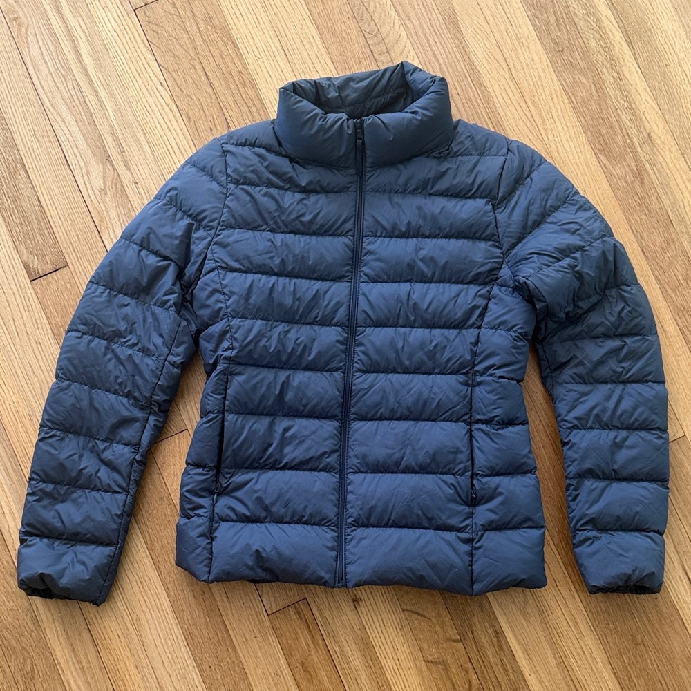 UNIQLO Women's Navy Puffer Jacket